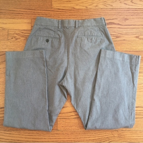 Express Producer Straight Leg Flat Front Gray Striped Pants - Picture 13 of 15